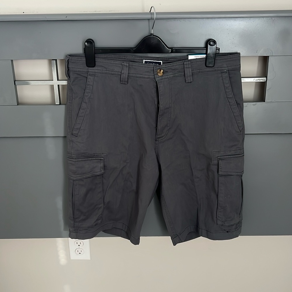 Men’s Club Room Stretch Cargo Shorts. BRAND NEW.